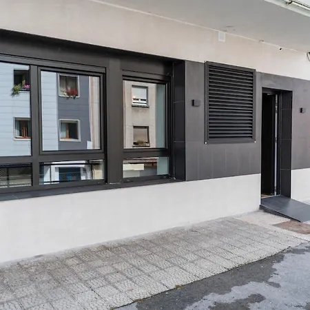 Design And Comfort In Via Cornelia Appartement