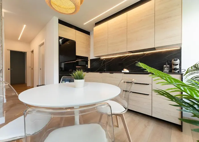 Design And Comfort In Via Cornelia *