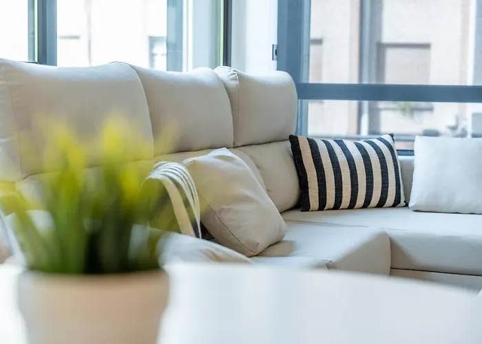 Design And Comfort In Via Cornelia * Santander