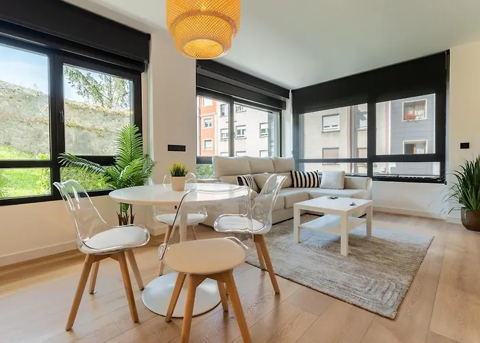 Design And Comfort In Via Cornelia Apartment *