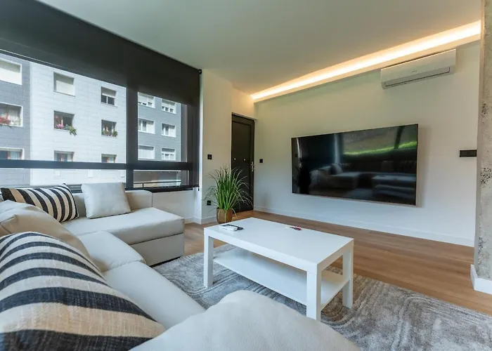 Apartment Design And Comfort In Via Cornelia *