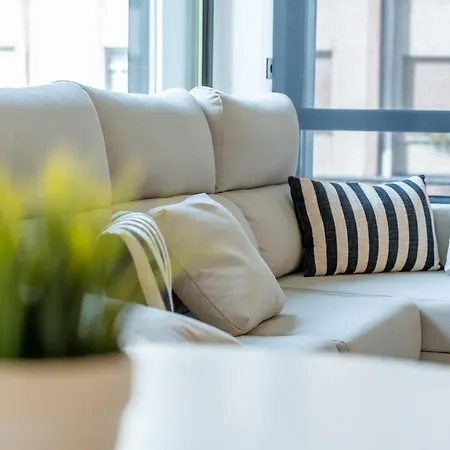 Design And Comfort In Via Cornelia * Сантандер