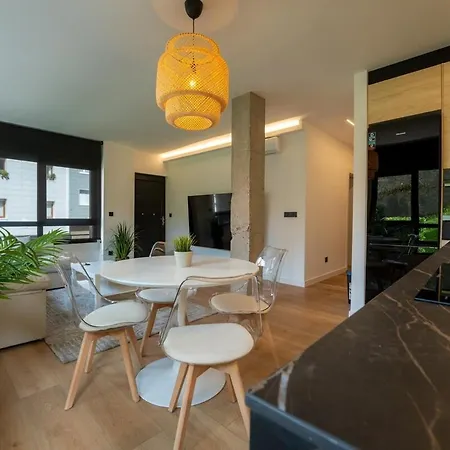 Design And Comfort In Via Cornelia *