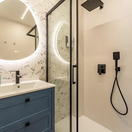 Design And Comfort In Via Cornelia